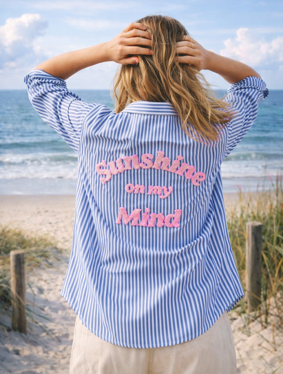 Bluse Evi „SUNSHINE“ – BLAU GESTREIFT