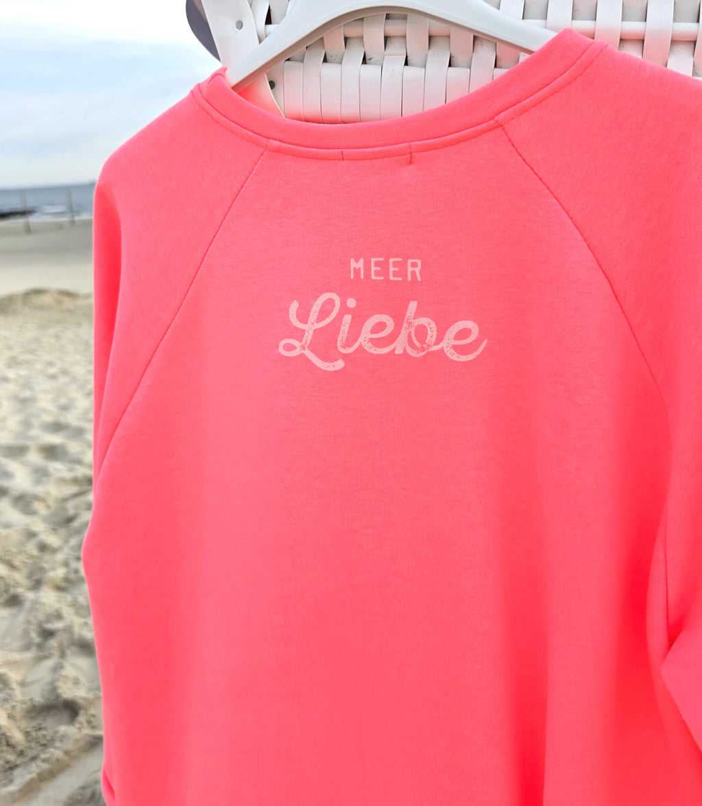 Sweatkleid „MEER LIEBE“ – NEON-CORALLE