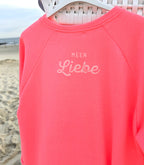 Sweatkleid „MEER LIEBE“ – NEON-CORALLE