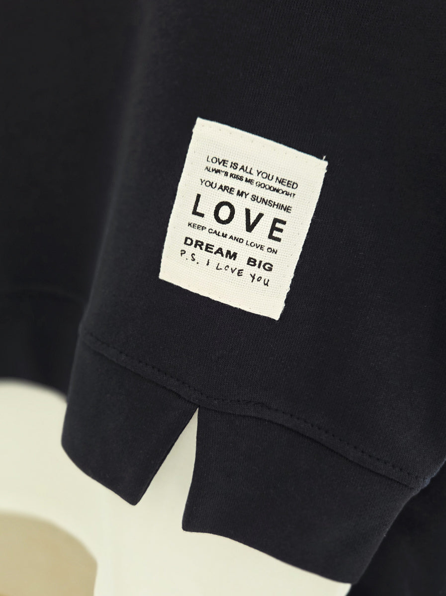 Sweater Yara „LOVE“ – NAVY