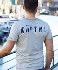 Shirt Sierk „KÄPTN“ – HELLGRAU